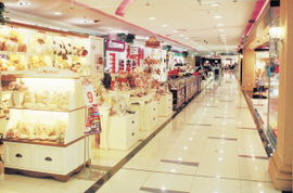 女子百貨難破“夭折”魔咒 細(xì)分賽道為何屢屢折戟？